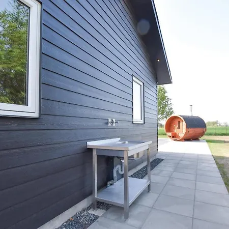 Five-bedroom Holiday In * אוטרופ