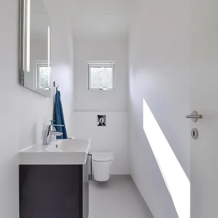 בית נופש Five-bedroom Holiday In אוטרופ